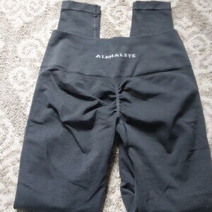 Alphalete Amplify leggings size small dark gray
